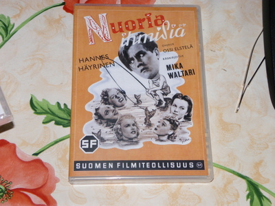 Nuoria ihmisiä DVD