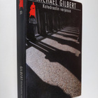 Michael Gilbert : Katedraalin varjossa - pikkukuva 1