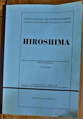KIRJA Lehti dokumentti Hiroshima Japan 1945