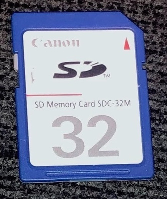 32Mb  SD muistikortti