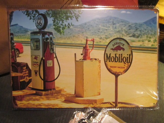Peltikyltti Mobiloil. Route 66
