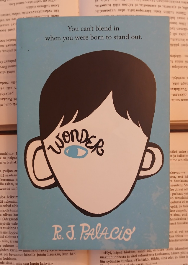 R J Palacio - Wonder (softcover)
