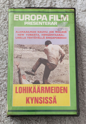 Lohikäärmeiden kynsissä (1966) VHS