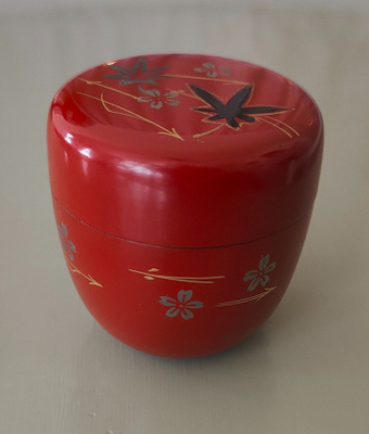 Japanilainen teerasia natsume