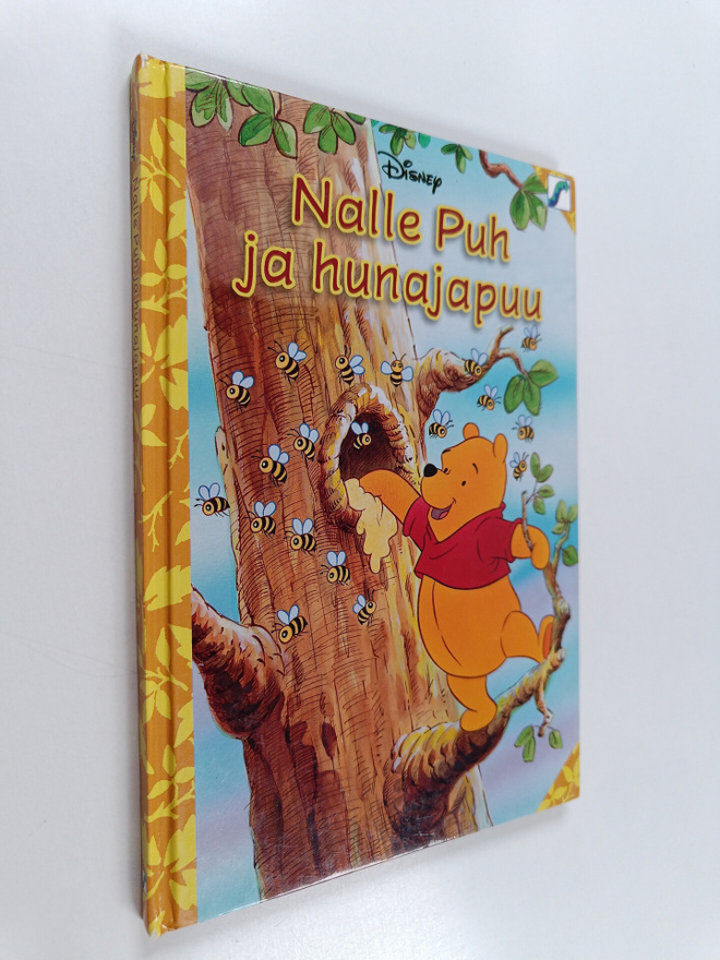 Tuula Kallioniemi : Nalle Puh ja hunajapuu