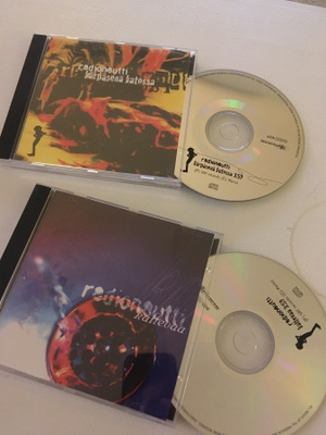 Radionautti . Kärpäsenä katossa/kaltevaa CD 2 kpl