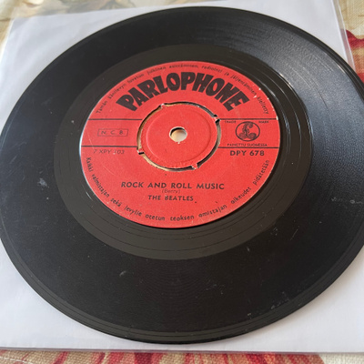 THE BEATLES: Rock and Roll Music * Eight Days A Week * FIN