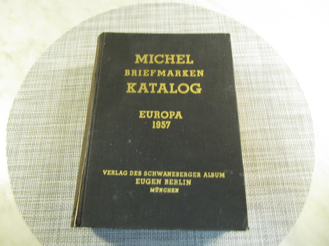 Postimerkkiaiheinen kirja. Michel  1957.