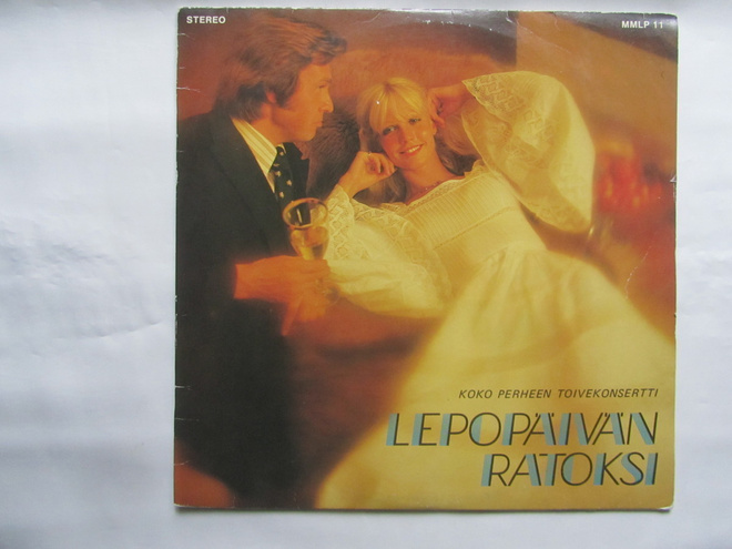 V/A : Lepopäivän ratoksi    LP   1976