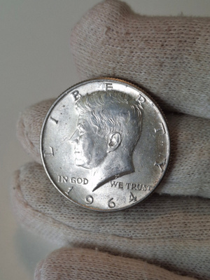 Kennedy half dollar 1964. Hopeaa