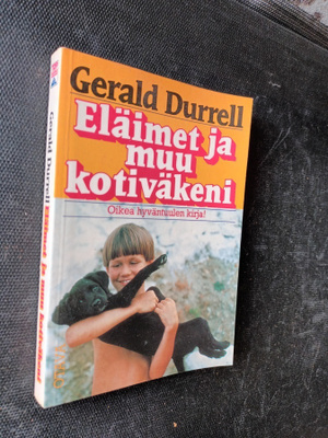 Gerald Durrell: Eläimet ja muu kotiväkeni