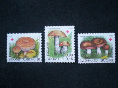 Punainen Risti PR-sarja 1980 - LaPe 863-865 **