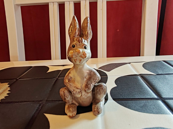 Kupittaan savi Pupu figuuri