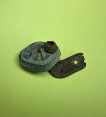 PAKOPUTKEN KANNAKE MERCEDES W168