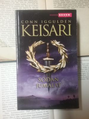 Conn Iggulden - Keisari: Sodan jumalat (pokkari)