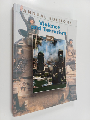 Thomas J. Badey : Annual Editions - Violence and Terroris...