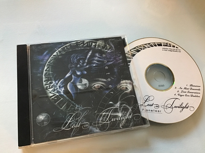 Lost in twilight / Planeteer CD