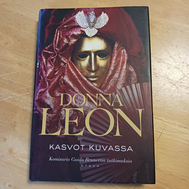 Donna Leon : Kasvot kuvassa