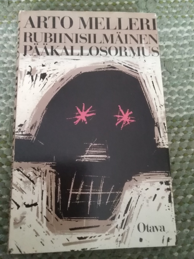 Arto Melleri: Rubiinisilmäinen pääkallosormus