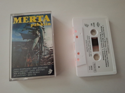 MERTA PAKKIIN - Kike Elomaa, Jarno Sarjanen ym. c-kasetti