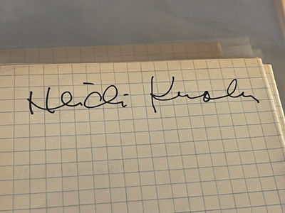 Heidi Krohn nimikirjoitus paperilla