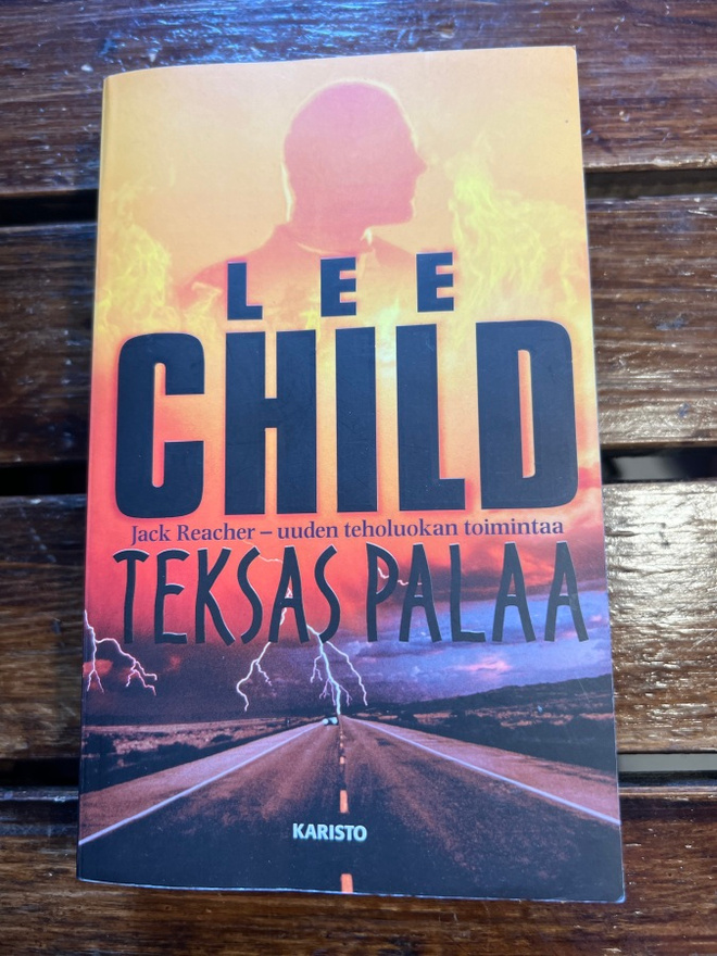 Lee Child: Texas Palaa kirja