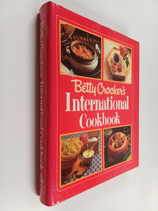 Betty Crocker : Betty Crocker's International Cookbook