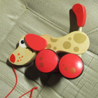 Hape koiranpentu vetolelu puinen - pikkukuva 1