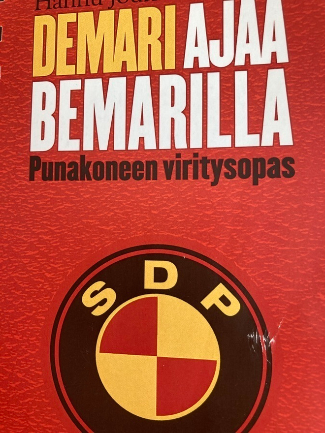 DEMARI AJAA  BEMARILLA - PUNAKONEEN VIRITYSOPAS