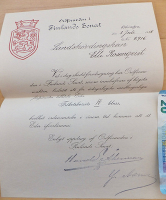 VANHA Luovari Vapaudenristi 4.lk 1918 Tunnettu Henkilö