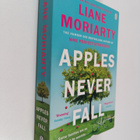 Liane Moriarty : Apples never fall - pikkukuva 1