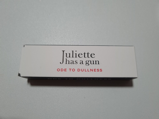 Hajuvesi, Deluxe koko Juliette Has a Gun Ode to Dullness
