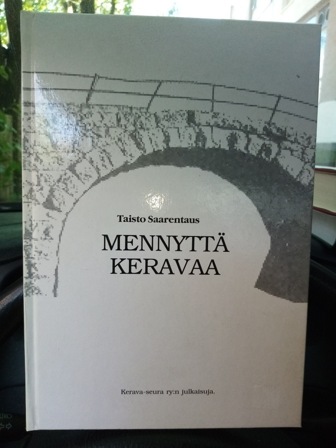 SAARENTAUS : MENNYTTÄ KERAVAA ( SIS POSTIKULU  )