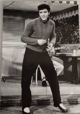 2kpl Elvis Presley postikorttia kehyksillä