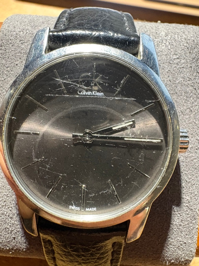 Calvin Klein CK Swiss Made rannekello – malli K2G23100