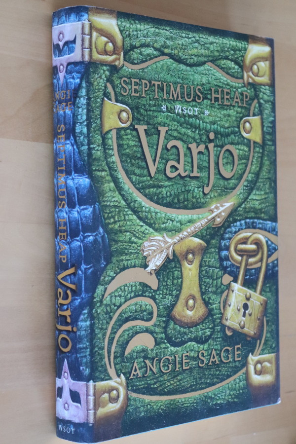 Angie Sage : Septimus Heap Varjo ( 1.p. 2007 )