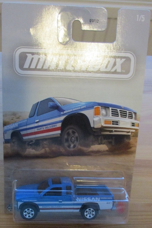 Nissan King Cap Hardbody D21 Pick-Up Blue 2 door 1995 1:64