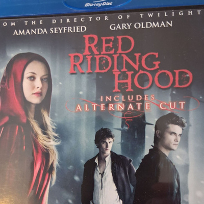 RED RIDING HOOD SUOMI