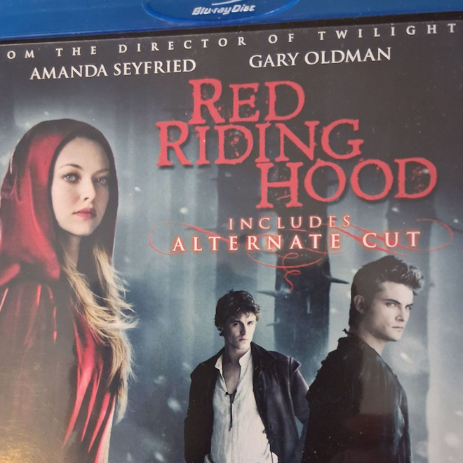 RED RIDING HOOD SUOMI