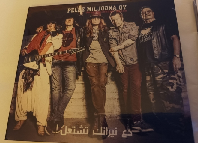 Pelle Miljoona Oy - Anna soihtusi palaa MCD digipak