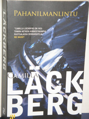 Camilla Läckberg : PAHANILMANLINTU