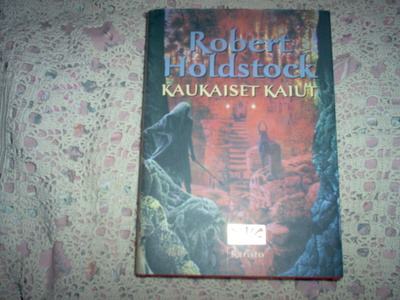 Robert Holdstock: Kaukaiset kaiut, 2000