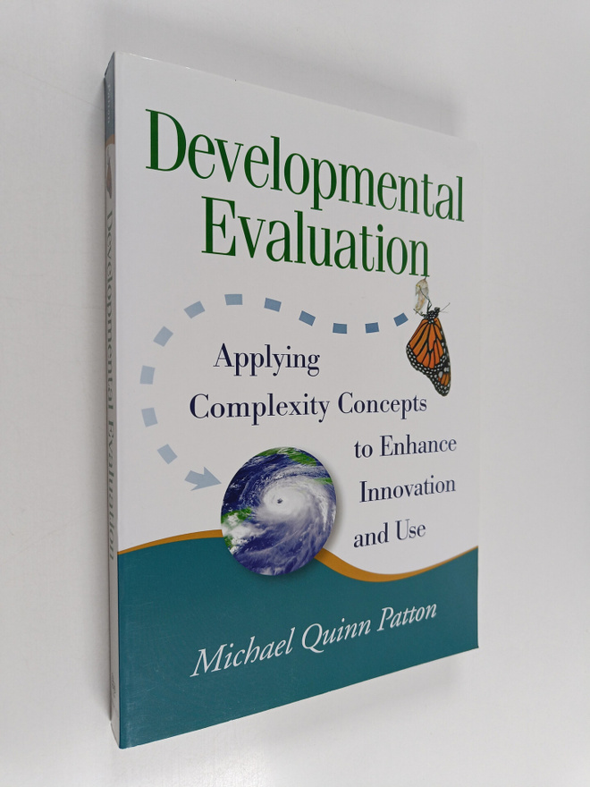 Michael Quinn Patton : Developmental evaluation : applyin...