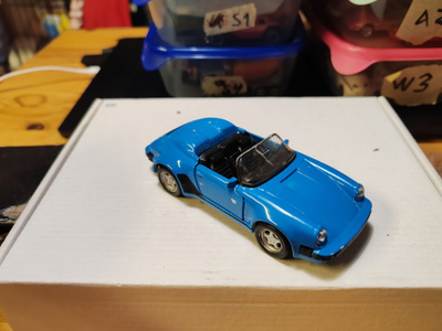 W5 Maisto Porsche 911