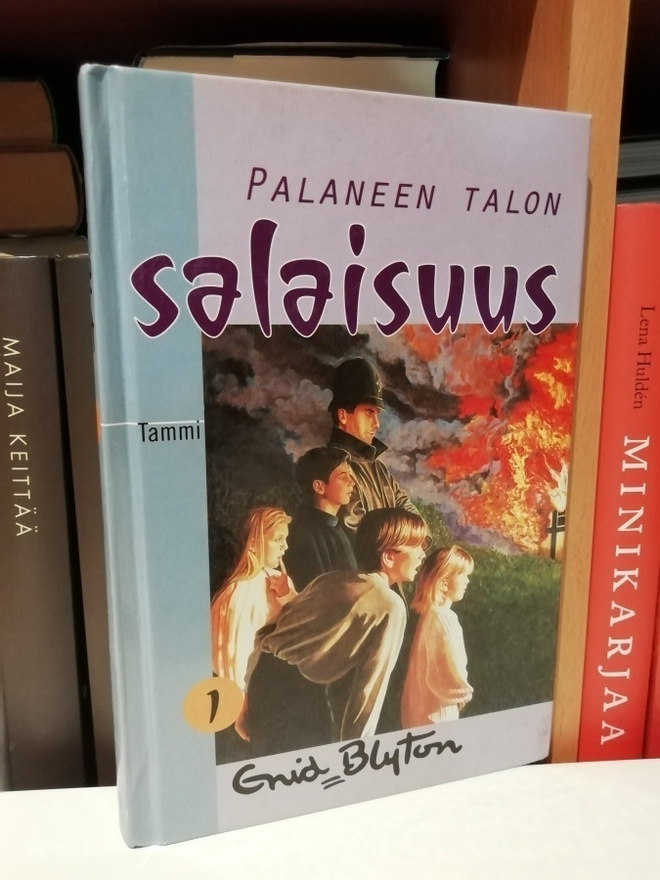 Enid Blyton - Palaneen talon salaisuus - 7.p.1998
