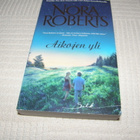 Nora Roberts Aikojen yli  -pok - pikkukuva 1