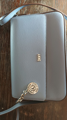 Donna Karen New York Pikku CrossBody