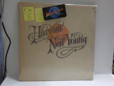 NEIL YOUNG - HARVEST M-/EX+ 1. US PAINOS 1972 LP