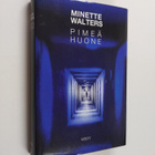 Minette Walters : Pimeä huone - pikkukuva 1