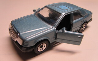 Mercedes-Benz 300E pienoismalli